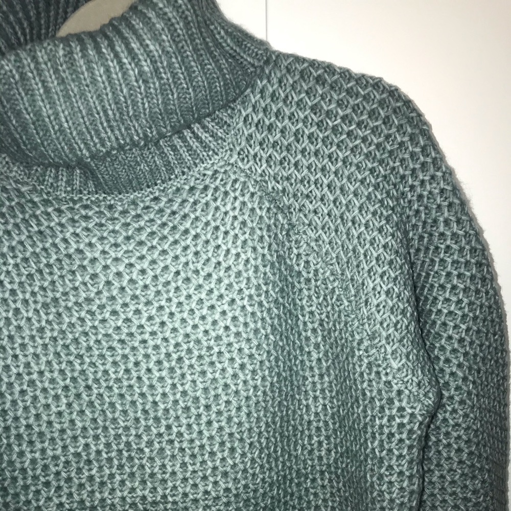 Melange Turtleneck Waffle Sweater - Picture 5 of 7